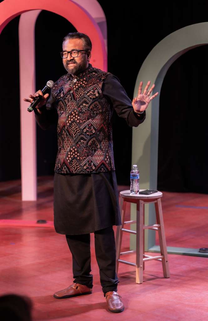 Previous show moment